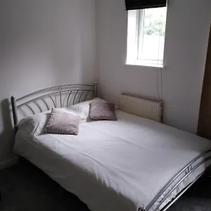 Homestay Stylish Private Double W/ensuite, London