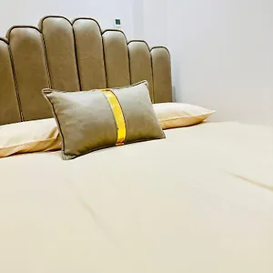 64 Hotel
