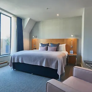 Apex Of Hotel